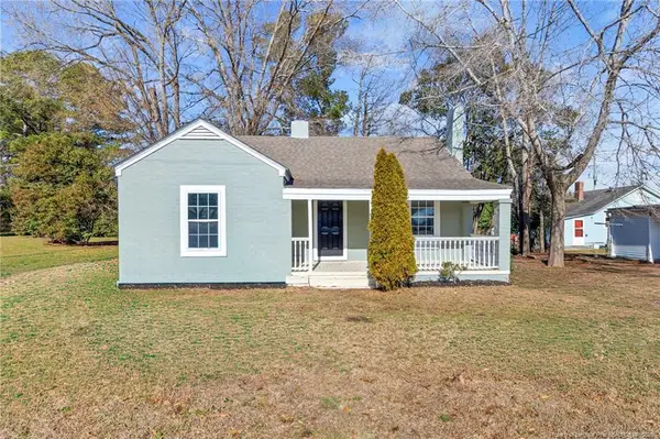 704 S Elm Avenue, Dunn, NC 28334