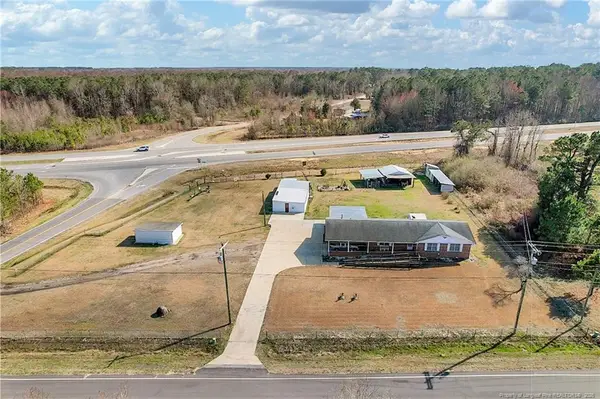 3425 Old Nc 24 Hwy, Clinton, NC 28328