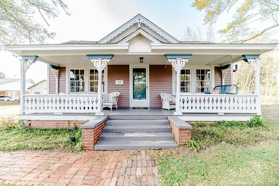 509 Carthage Street, Cameron, NC 28326 - #2