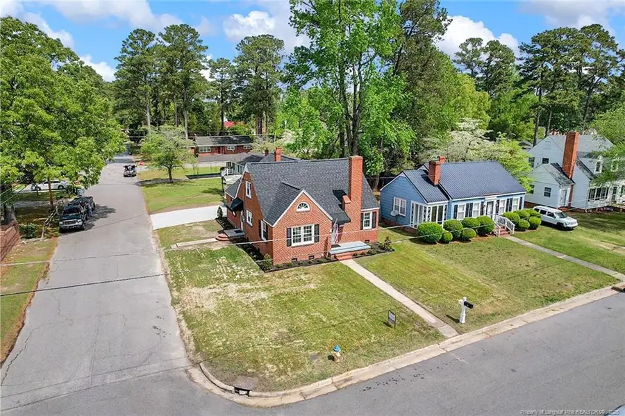 210 W 21st Street N, Lumberton, NC 28358 - #3