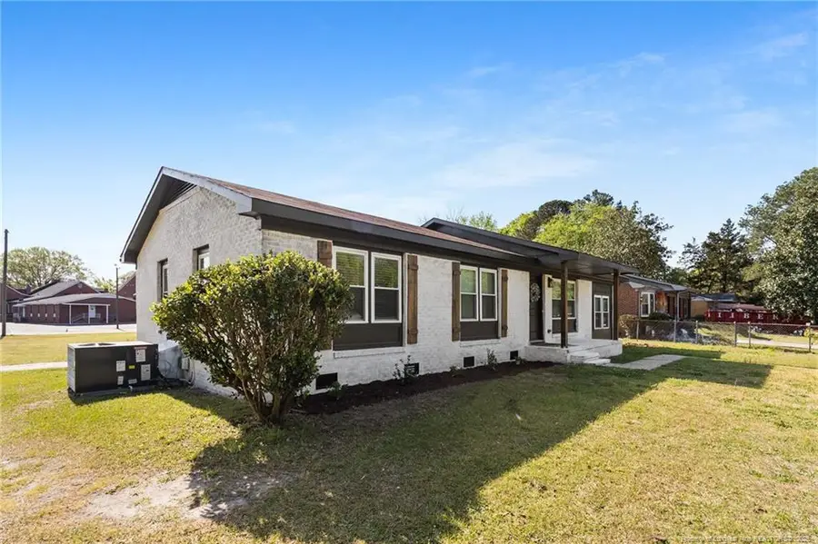 501 Mann Street, Fayetteville, NC 28301 - #3