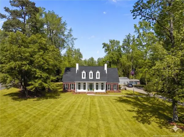 1096 Dean Road, St. Pauls, NC 28384