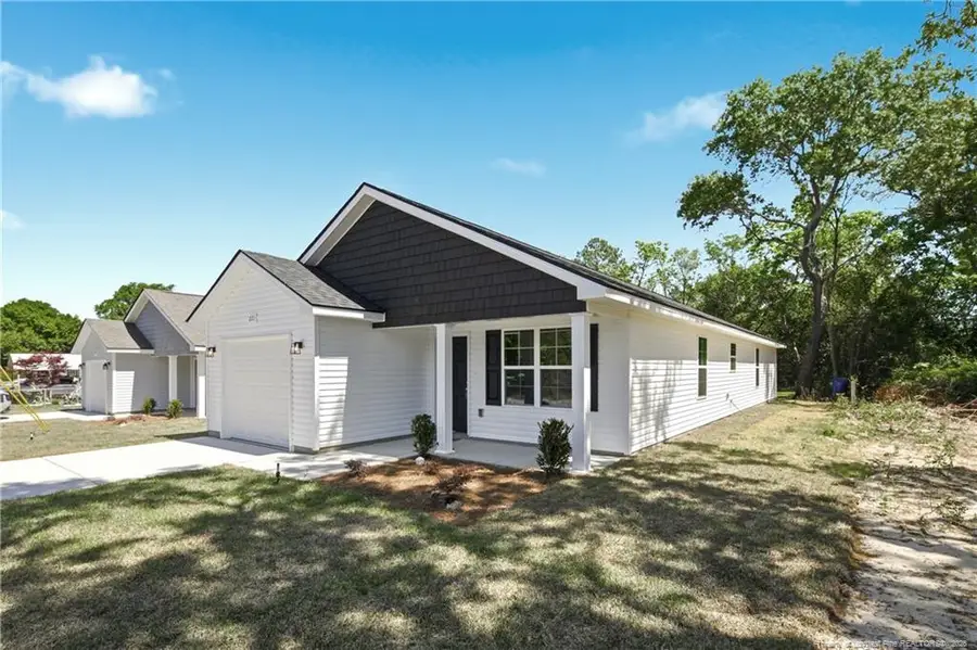 221 S Fifth Street, Spring Lake, NC 28390 - #2