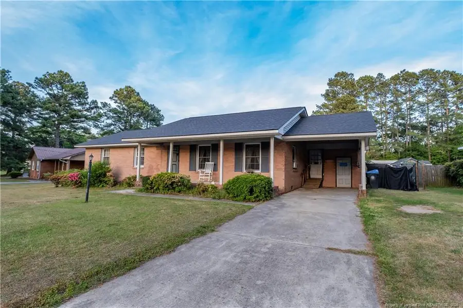518 College Drive, Raeford, NC 28376 - #2
