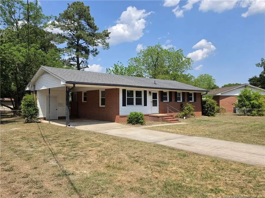 220 Cecil Avenue, Spring Lake, NC 28390 - #2