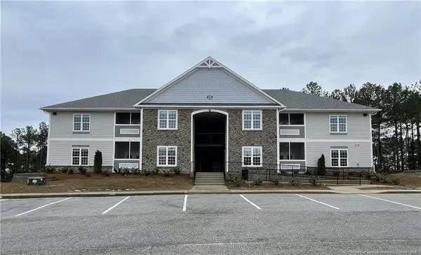 220 Gallery Drive #204, Spring Lake, NC 28390