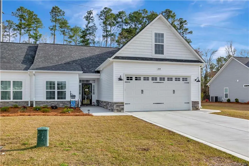 204 Oak Pointe Circle, Lumberton, NC 28358 - #1