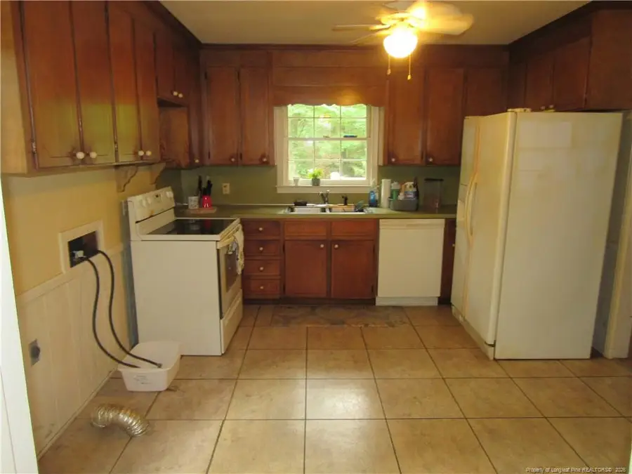 314 Mayflower Circle, Sanford, NC 27330 - #3