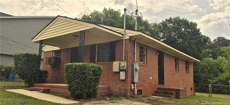 909 Rochester Drive, Fayetteville, NC 28305 - #3
