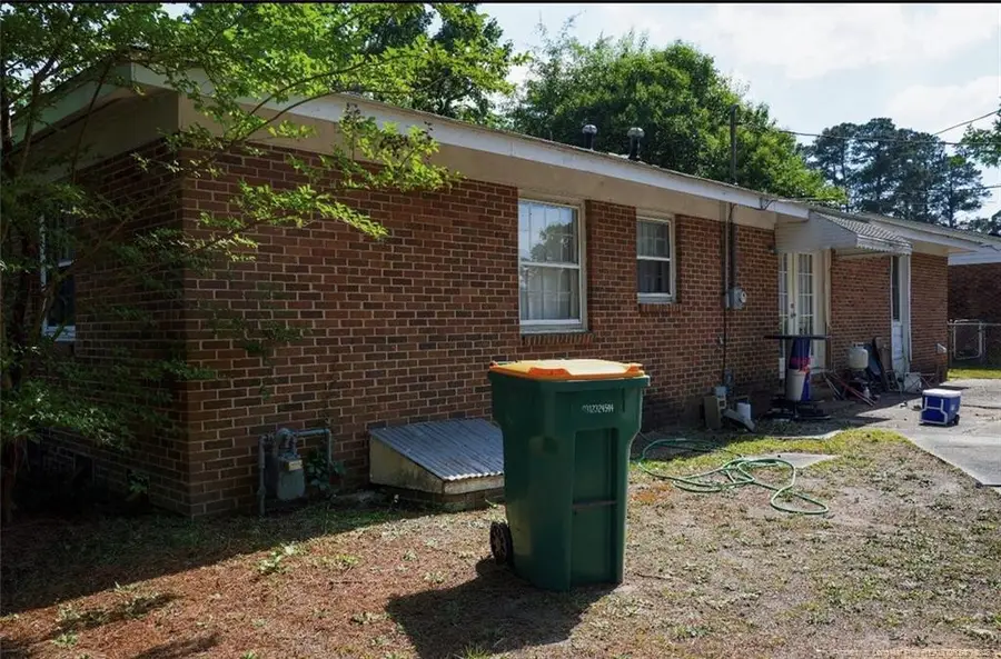 1395 E 7th Street, Lumberton, NC 28358 - #2