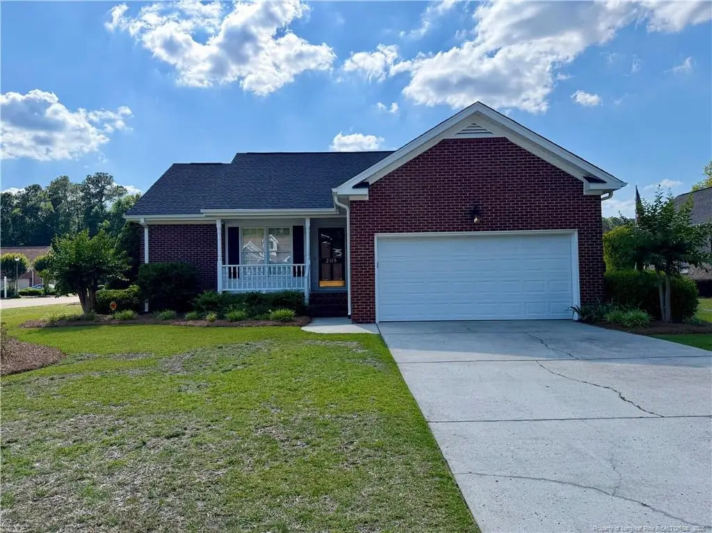 205 Village Walk E, Lumberton, NC 28358 - #1