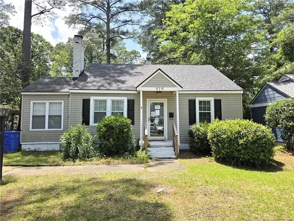 919 Mckimmon Road, Fayetteville, NC 28303
