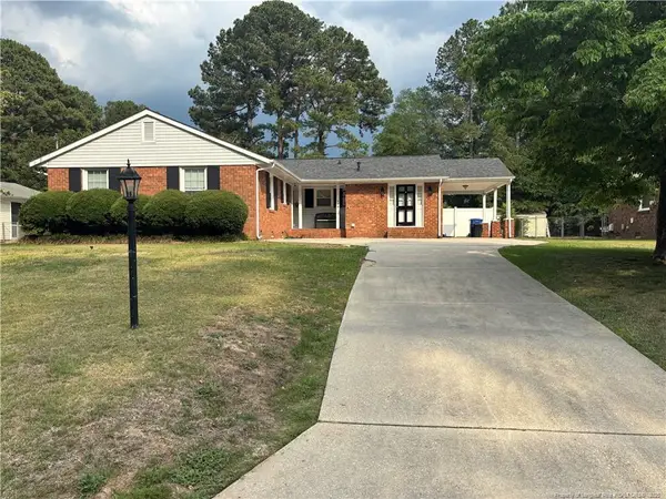 525 Waterbury Drive, Fayetteville, NC 28311