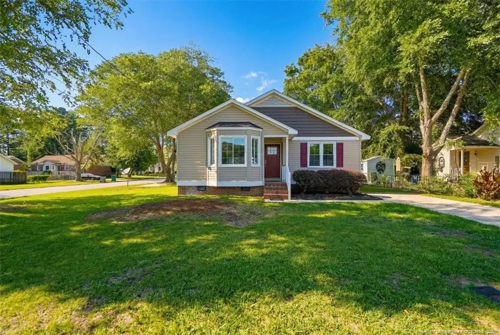 1301 E 10th Street, Lumberton, NC 28358 - #1