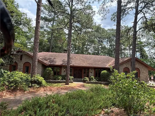 1205 Longleaf Drive, Fayetteville, NC 28305