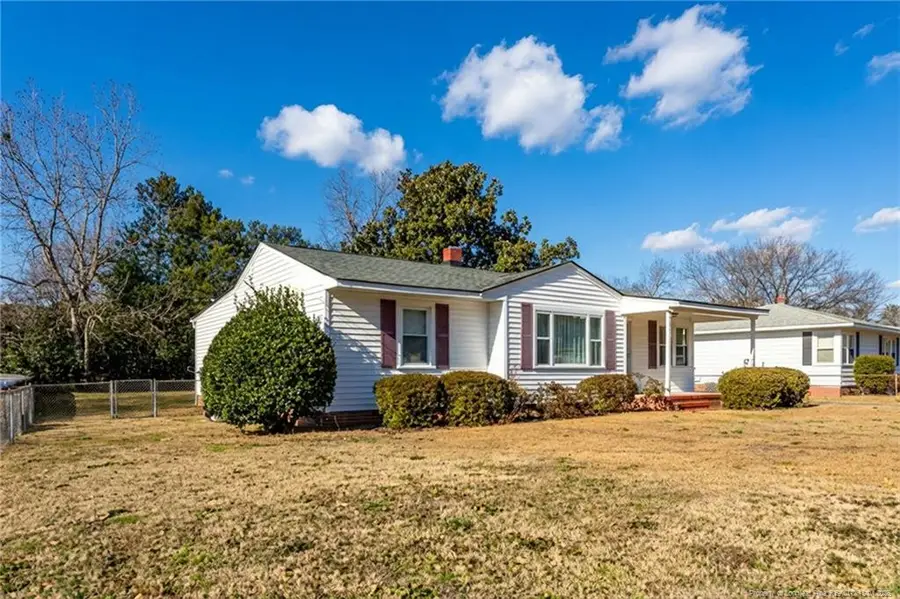 816 Sandalwood Drive, Fayetteville, NC 28304 - #3