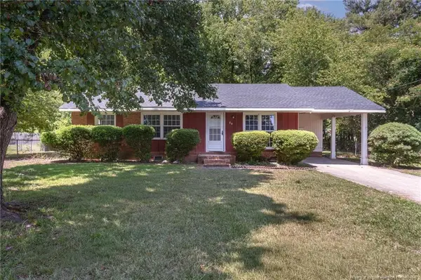 80 Lakeview Drive, Spring Lake, NC 28390