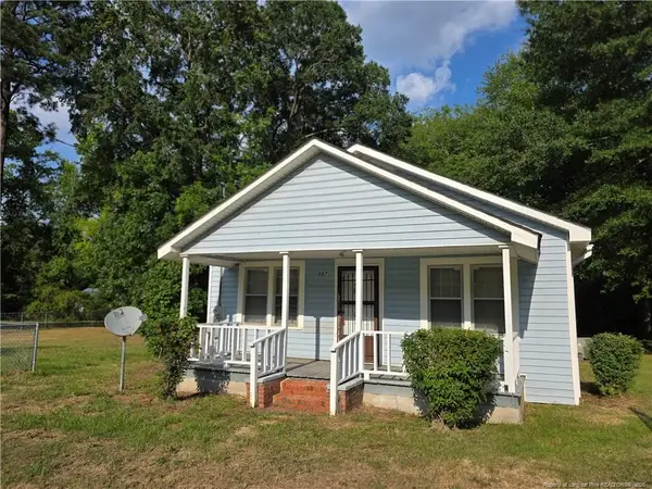 207 Triangle Place, Fayetteville, NC 28312
