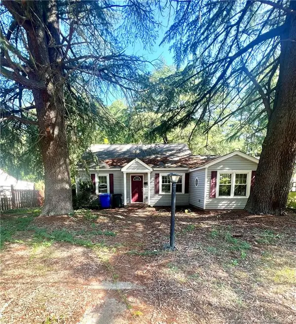 961 Mckimmon Road, Fayetteville, NC 28303
