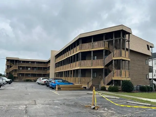 110 Lake Place Condo Drive, Elizabethtown, NC 28337 - #1