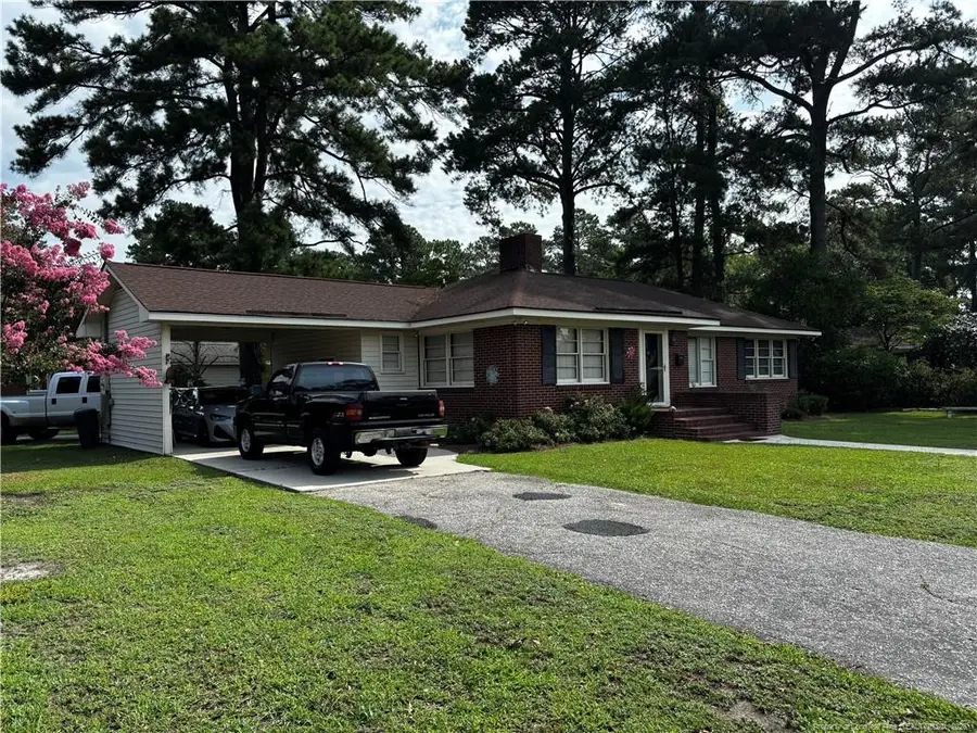 704 W 27th Street, Lumberton, NC 28358 - #2