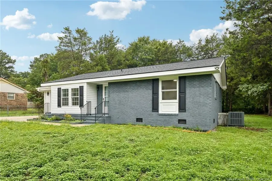 628 Goodyear Drive, Spring Lake, NC 28390 - #3
