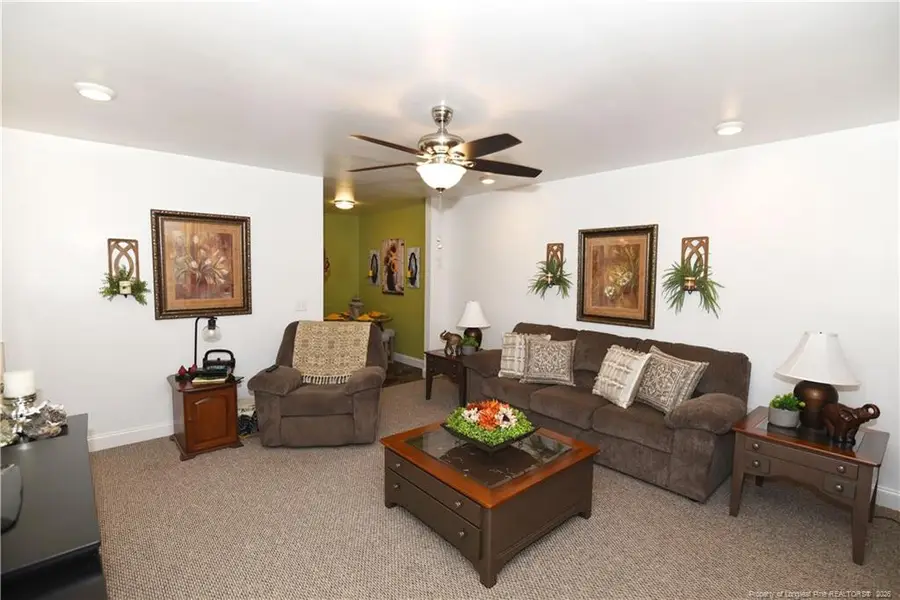 386 Oakwood Heights Drive, Lumberton, NC 28358 - #3