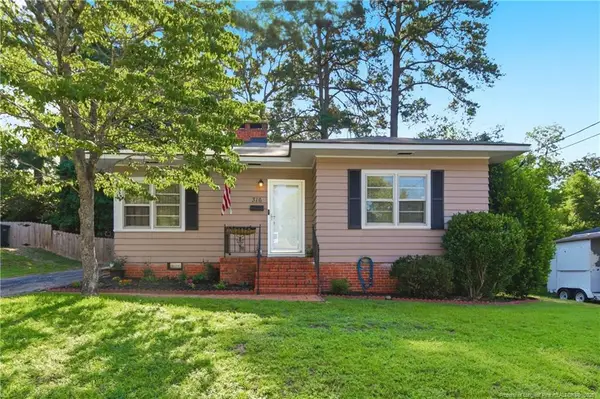 316 Fairwood Court, Fayetteville, NC 28305