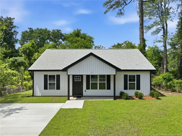 111 Kensington Circle, Fayetteville, NC 28301