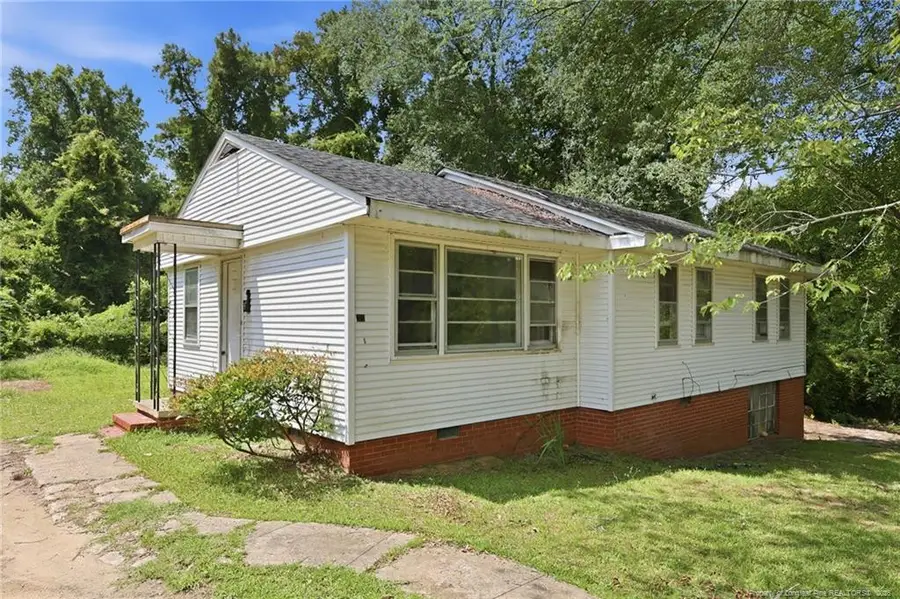 319 Stuart Avenue, Fayetteville, NC 28301 - #2