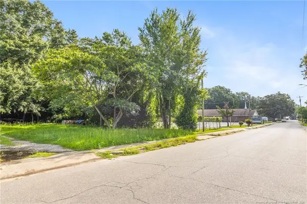 223 6th Avenue, Red Springs, NC 28377