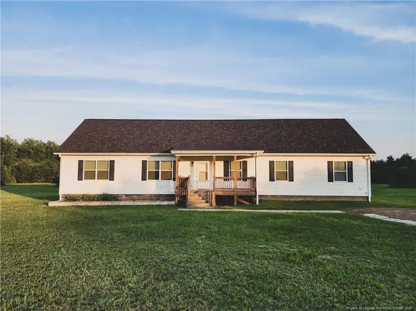 837 M And M Street, Elizabethtown, NC 28337