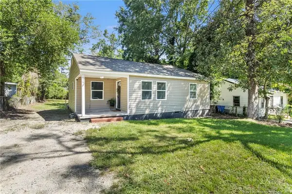 156 Kensington Circle, Fayetteville, NC 28301