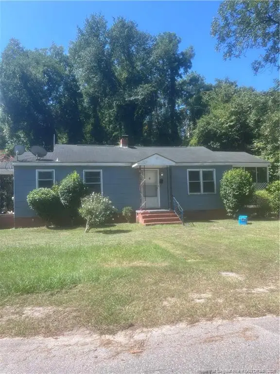 114 E Cottingham Street, Maxton, NC 28364 - #1