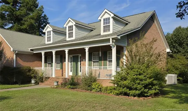 6104 Castlebrooke Lane, Linden, NC 28356