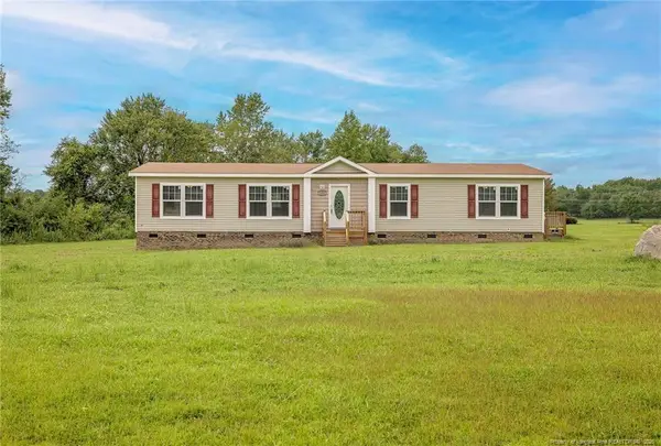 1039 Edgewater Drive, Raeford, NC 28376
