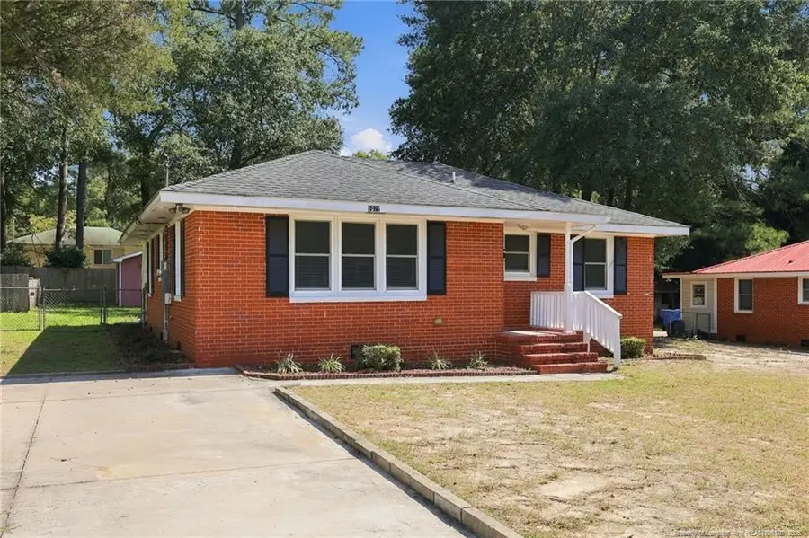 2072 Seneca Drive, Fayetteville, NC 28301 - #2