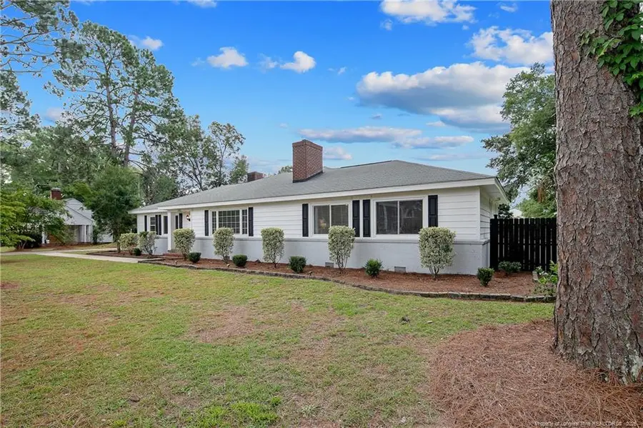220 E David Parnell Street, Parkton, NC 28371 - #2