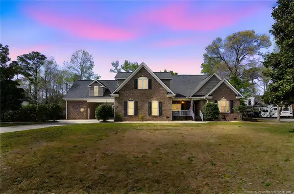 417 Foxwood Drive, Hope Mills, NC 28348