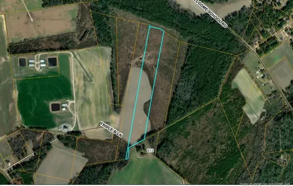 9 Triple B Lane, Autryville, NC 28318