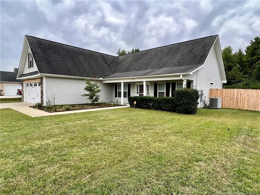 6520 Valley Falls Road, Hope Mills, NC 28348 - #3