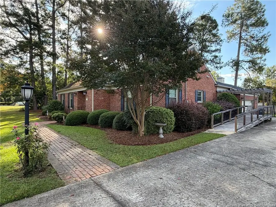 315 W Edinborough Avenue, Raeford, NC 28376 - #2