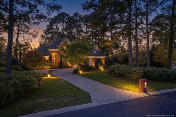 7011 Surrey Road, Fayetteville, NC 28306