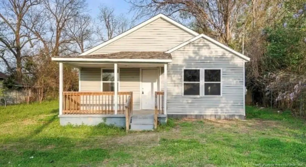313, 315 S Racepath Street, Fayetteville, NC 28301 - #1