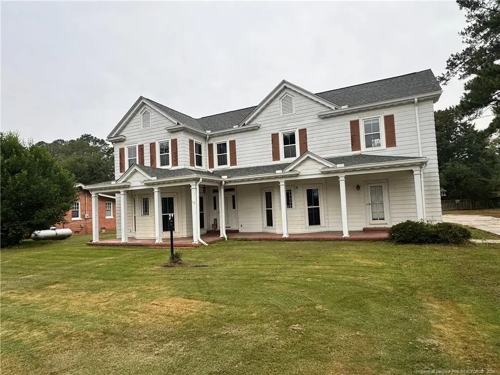 112 W Main Street, Rose Hill, NC 28458 - #1