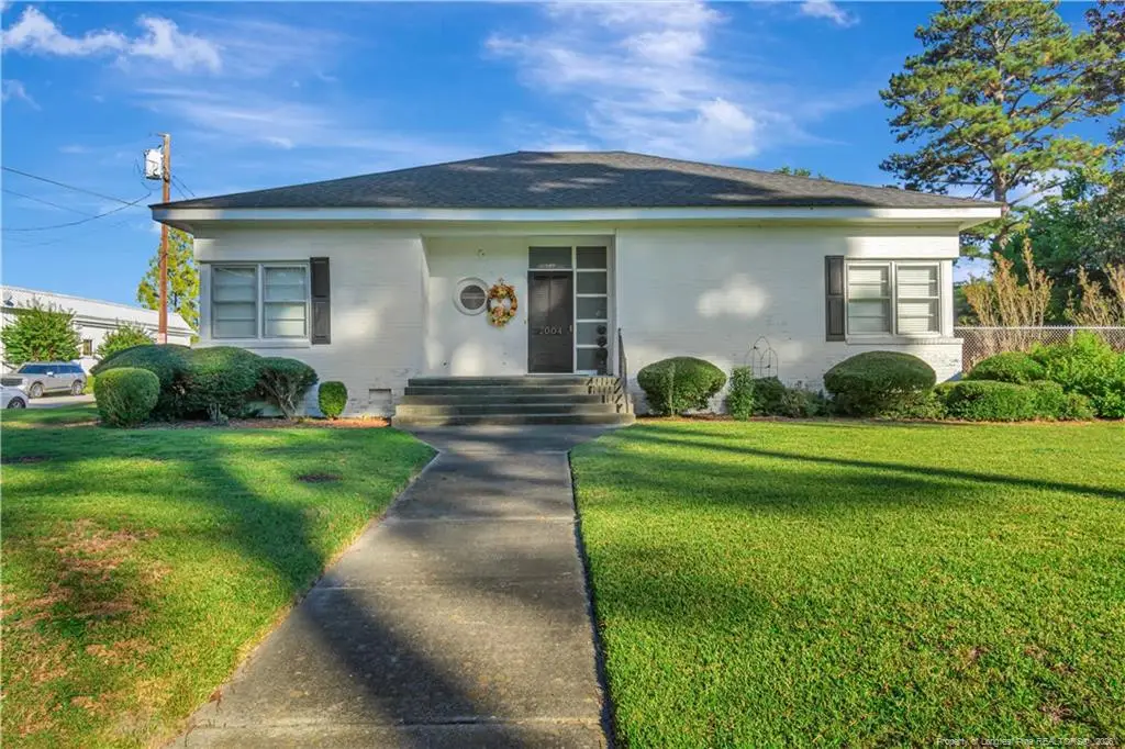 2004 N Walnut Street, Lumberton, NC 28358 - #1