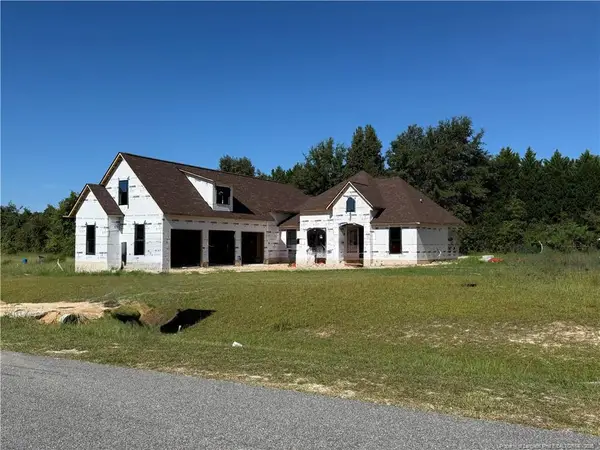 5710 Edge Farm Drive, Hope Mills, NC 28348