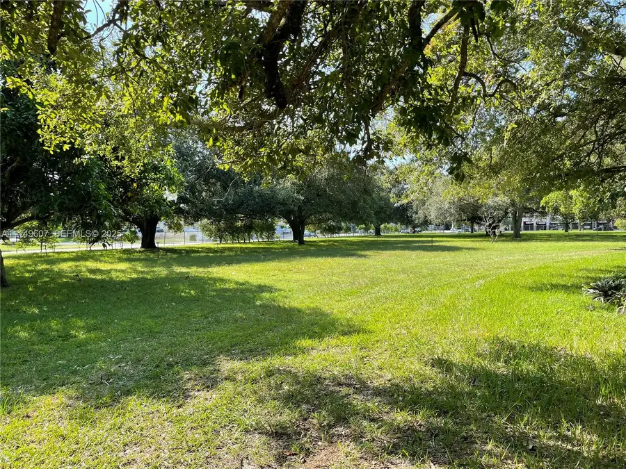 7227 Taft Street, Pembroke Pines, FL 33024 - #2