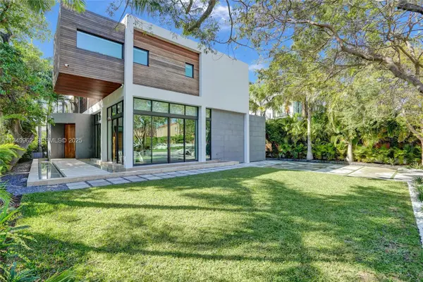 Address Withheld By Seller, Golden Beach, FL 33160