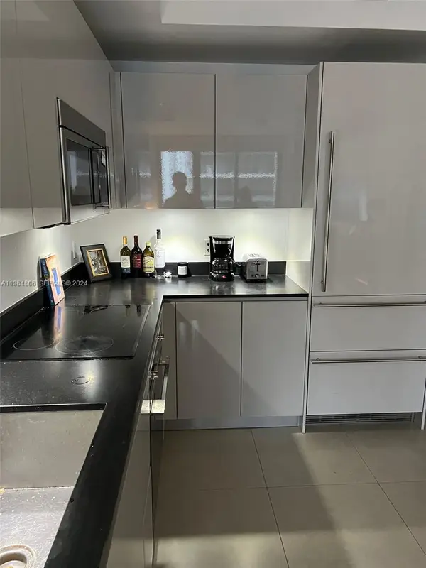 1010 Brickell Avenue #2010, Miami, FL 33131